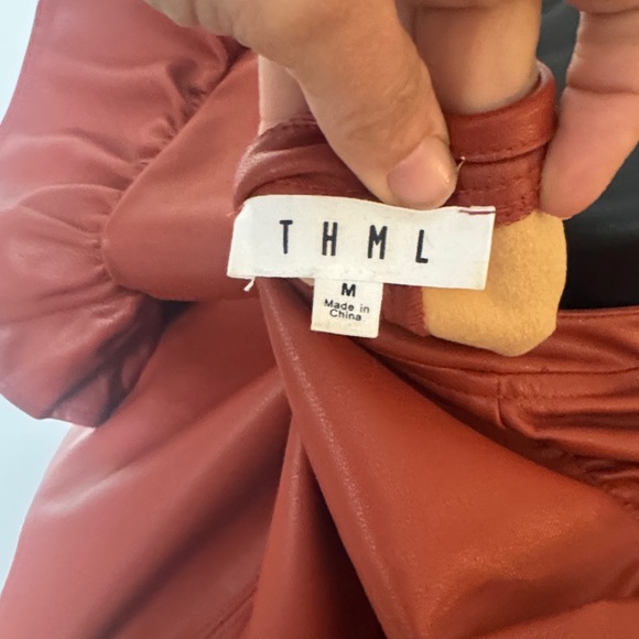 THML Rust Ruffle Sleeve Blouse - Picture 2 of 3